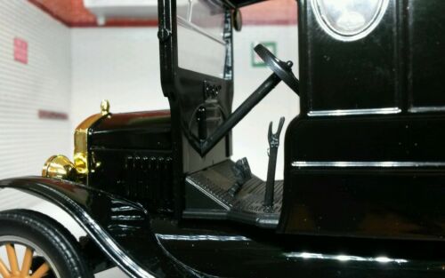 Ford Model T 1925 Delivery Van Motormax 1:24