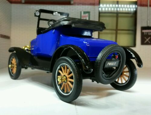 Ford Modell T 1925 Open Runabout Motormax 1:24