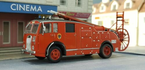 Dennis F Series F12 Fire Tender Suffolk Brigade Engine Model 1:72/1:76 Oxford