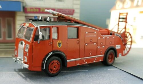 Dennis F Series F12 Fire Tender Suffolk Brigade Engine Model 1:72/1:76 Oxford