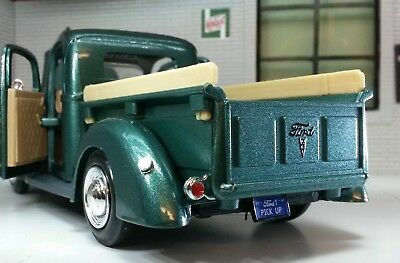 Ford 1940 Delivery Truck Pickup 73234 Motormax 1:24