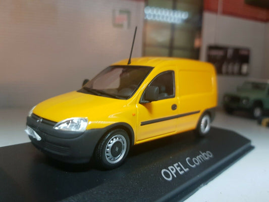 1:43 Vauxhall Corsa Van Opel Holden Combo 2011 modèle à échelle jaune voiture moulée sous pression 