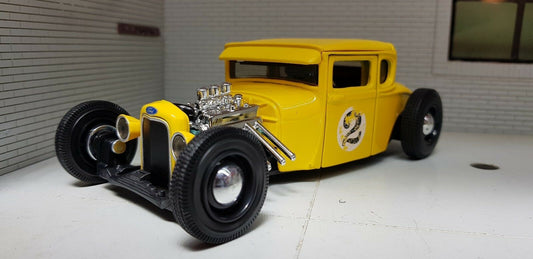 Ford modèle A 1929 Outlaws Hot Rod Custom 31354 Maisto 1:24