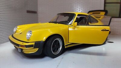 Porsche 1974 911 Turbo 24043 Welly 1:24