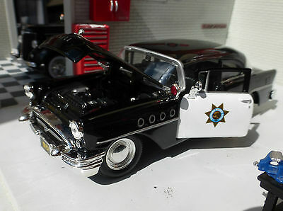 Buick Century 1955 California Highway Police Car Maisto 1:26