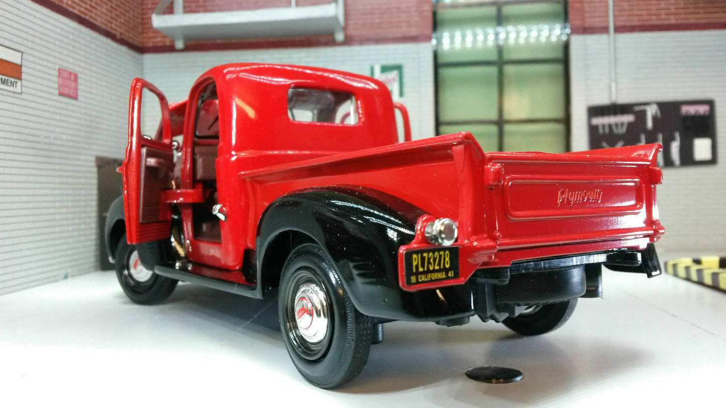 Plymouth 1941 Lorry Pickup Truck 73200 Motormax 1:24