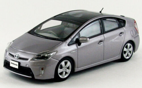 Toyota Prius Hybrid Toit ouvrant 2009 Violet Mica Ebbro 1:43
