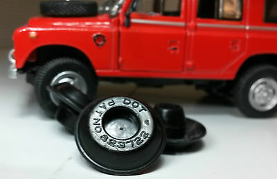 Bouchons d'obturation en plastique/caoutchouc pour trou de miroir supérieur d'aile Land Rover série 3 338015 x2