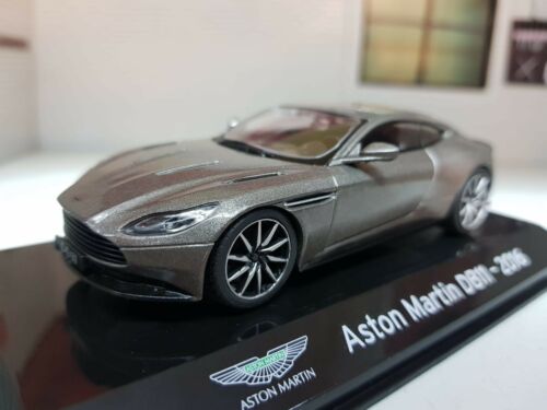 1:43 Aston Martin DB11 2016 Silver Salvat Altaya 1:43