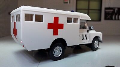 Land Rover Ambulance Series 2a 3 Marshall Body UN Army Cararama 1:43