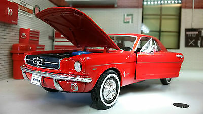 Ford 1964 Mustang Coupe 22451 Welly 1:24