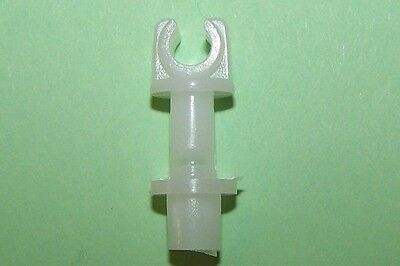 Land Rover Series Defender Fuel Pipe Line Plastic Chassis Mount Clip CRC1250L x2