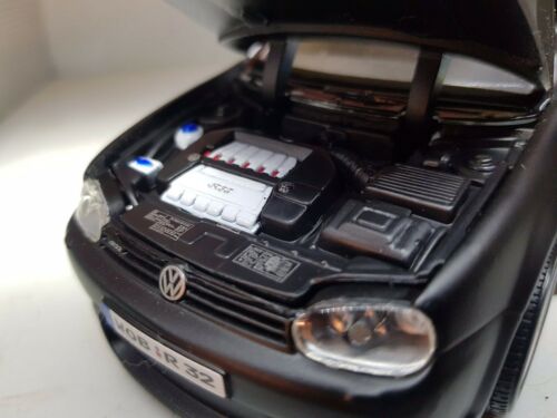 Volkswagen VW Golf R32 GTI Mk4 31290 Maisto 1:24
