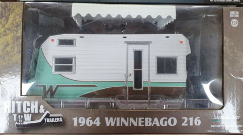 Winnebago 216 Wohnwagen mit Vorzelt, grünes Licht, 1:24