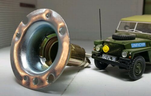 Land Rover Series Military Screw Lens Brake Tail Light Dual Pole Bulb Holder