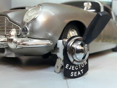 James Bond Aston Martin Spectre Siège éjectable Interrupteur à bascule RTC430 Panneau de tableau de bord