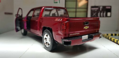 Chevrolet 2017 Silverado LT-Z71 1500 Maisto 1:27/24 – Emberton