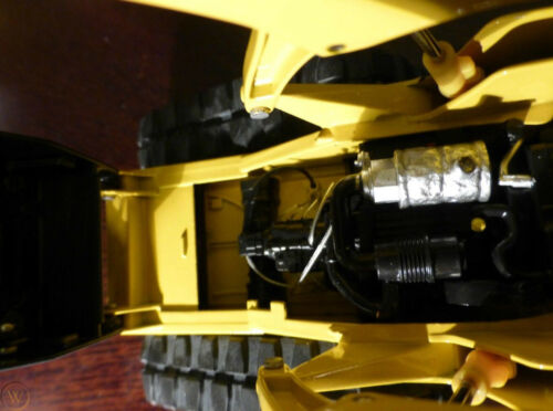 Joal 1:25 Komatsu CK30-1 Model Compact Tracked Loader Digger BNIB 40084 metal