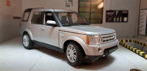 Land Rover Discovery 4 TDV6 HSE Silver 2015 Welly 1:24