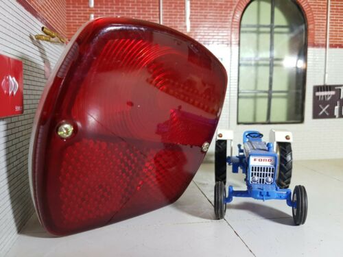 Ford Force Rear Brake Tail Tractor Light RH 3000 4000 5000 81826982 C5NN13404A