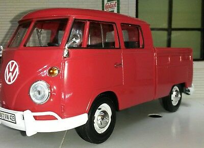 VW 1962 T1 Type 2 Double Cab Pickup 79342 Motormax 1:24