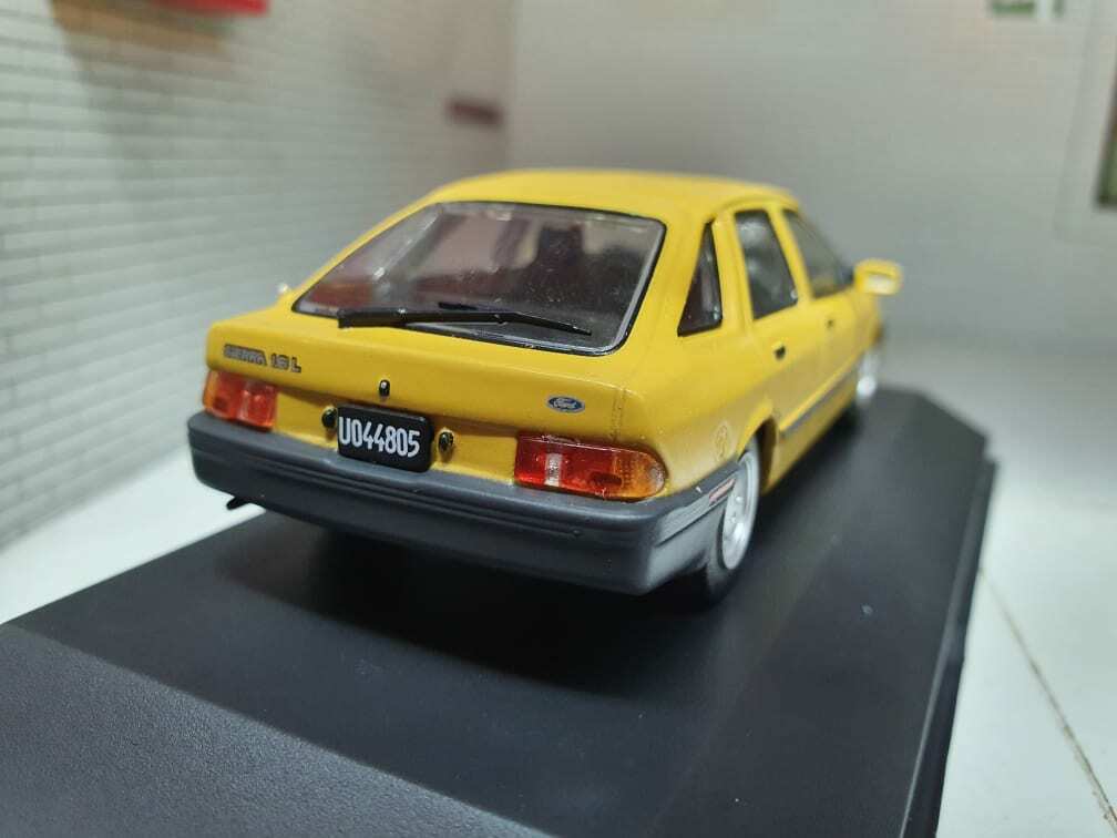 Ford Sierra Ghia 1.6 2.0 Mk1 Yellow 1984 Hatchback Demag 1:43