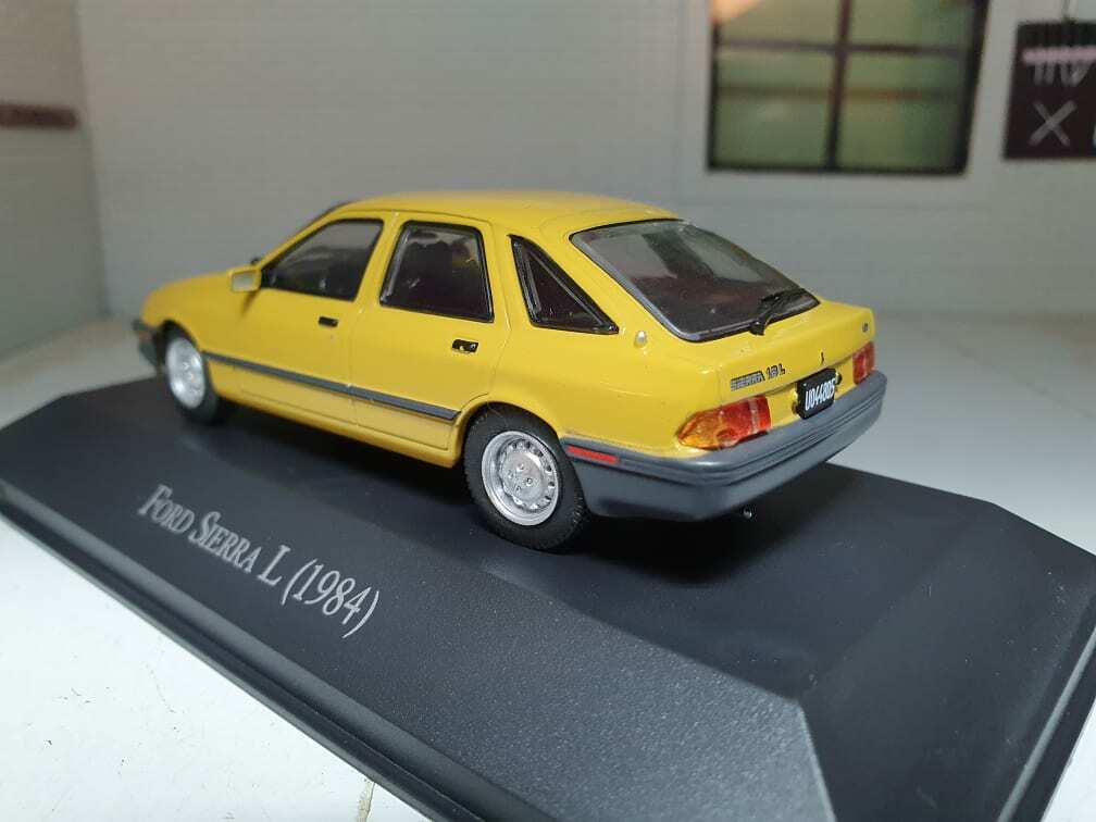 Ford Sierra Ghia 1.6 2.0 Mk1 Yellow 1984 Hatchback Demag 1:43