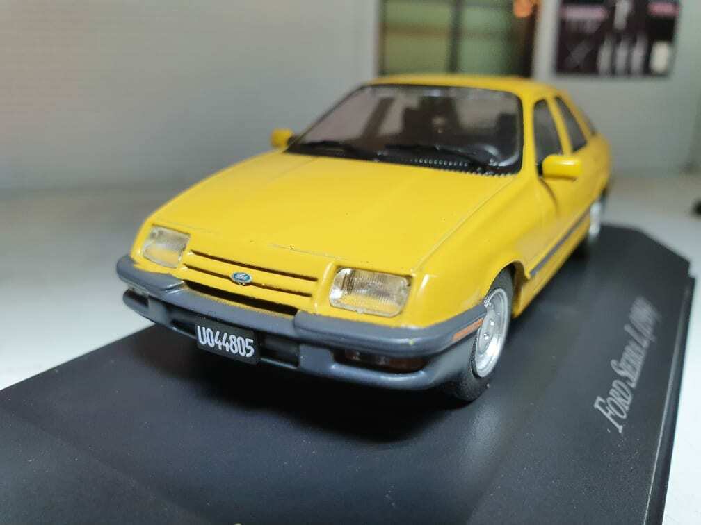 Ford Sierra Ghia 1.6 2.0 Mk1 Yellow 1984 Hatchback Demag 1:43