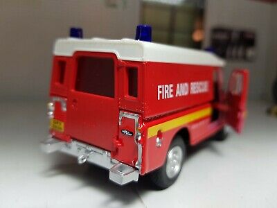 Land Rover Série 2a 3 109 LWB Fire &amp; Rescue Oxford Cararama Modèle 1/43