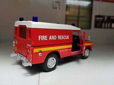 Land Rover Série 2a 3 109 LWB Fire &amp; Rescue Oxford Cararama Modèle 1/43