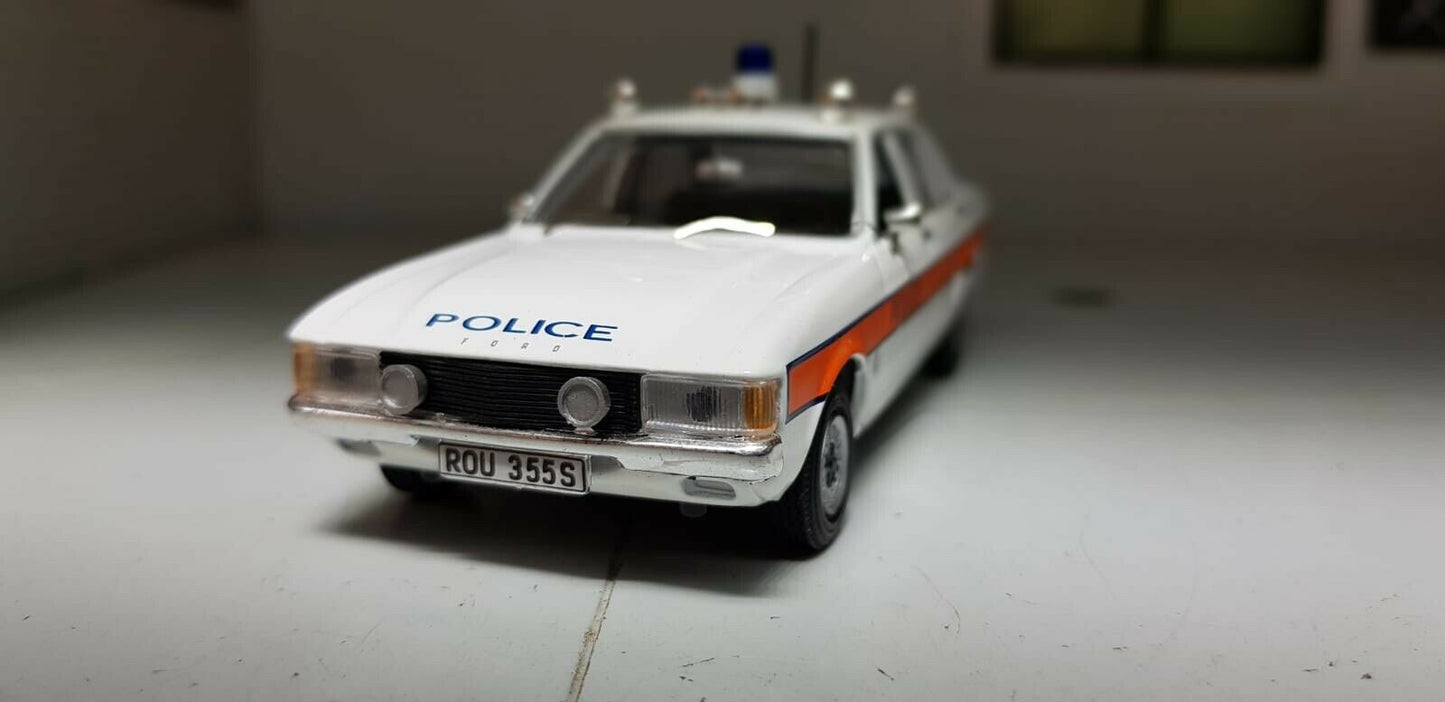 Ford Granada Mk1 British Police Avon Somerset Atlas 1:43
