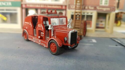 Leyland Cub FK7 Canterbury Fire Engine Classic Oxford Diecast 1:76