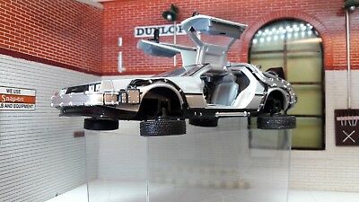 DeLorean Retour vers le Futur II Welly 1/24° | Les Miniatures DeLorean Retour vers le Futur II Welly 1/24° | Les Miniatures
