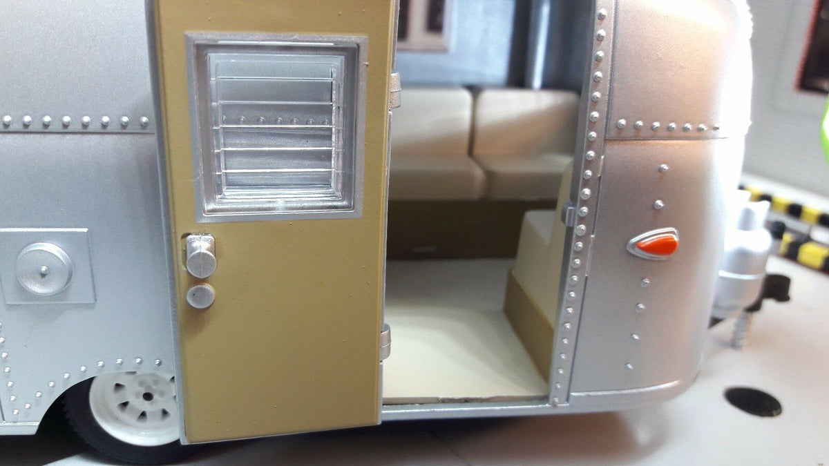 Airstream Camper Trailer Miniature 1:43 Scale O Scale | Larry G Scale Airstream Camper Trailer Miniature 1:43 Scale O Scale | Larry G Scale
