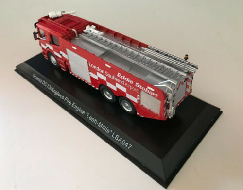 Modèle de moteur de pompiers Scania DC13 Angloco Airport Stobart Crash Rescue 1:76