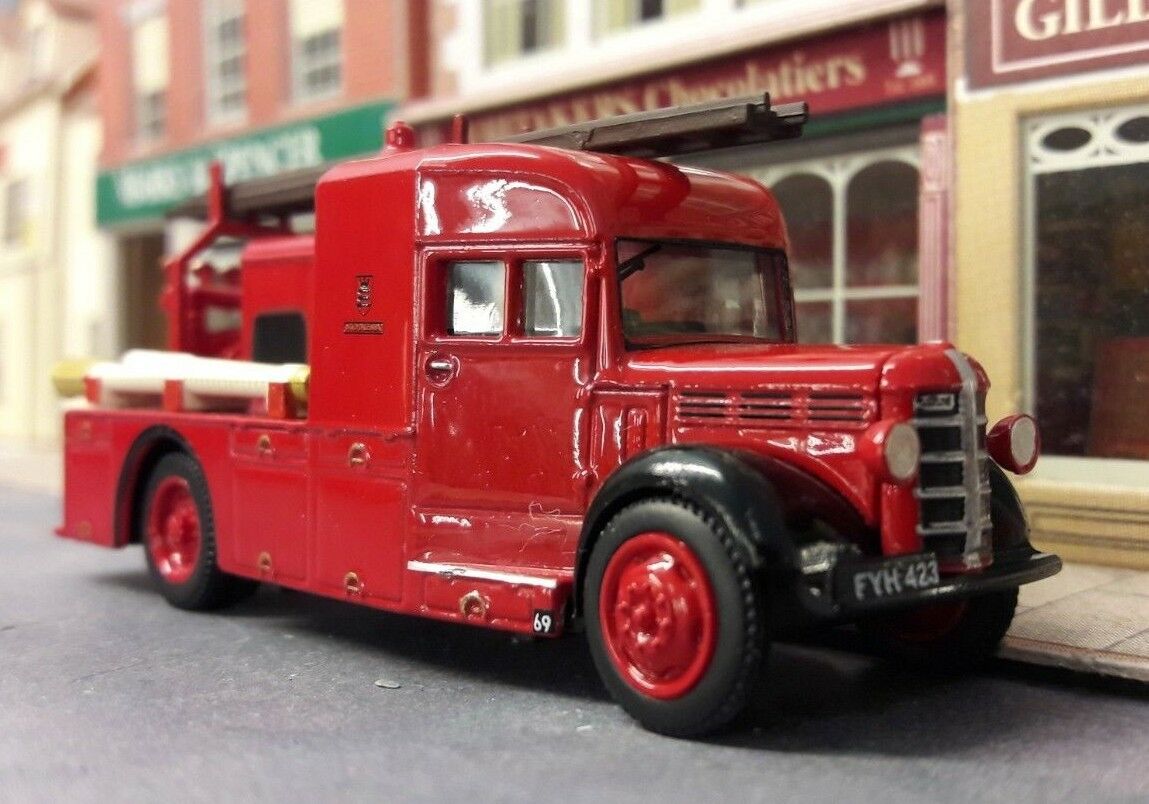 Bedford WLG Middlesex Brigade Heavy Fire Engine Oxford Atlas 1:76