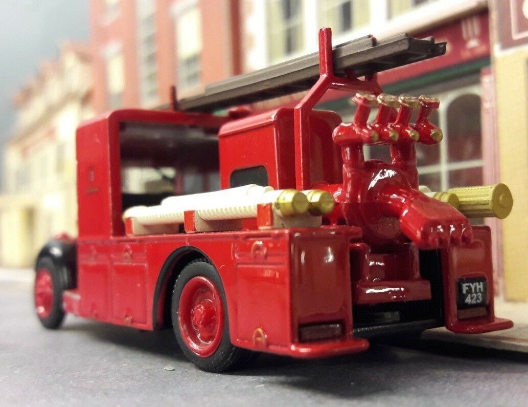 Bedford WLG Middlesex Brigade Heavy Fire Engine Oxford Atlas 1:76