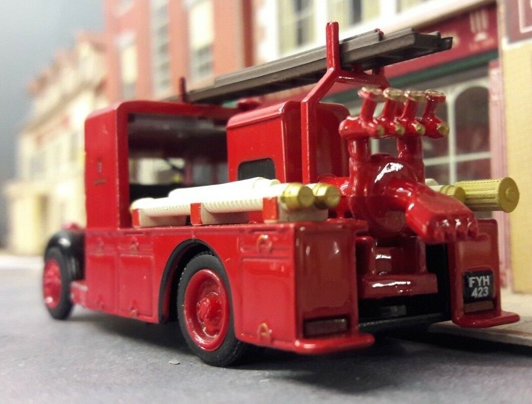 Bedford WLG Middlesex Brigade Heavy Fire Engine Oxford Atlas 1:76