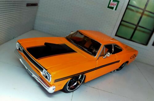 Plymouth GTX 1970 Orange Hot Rod abaissé 31016 Maisto 1:24