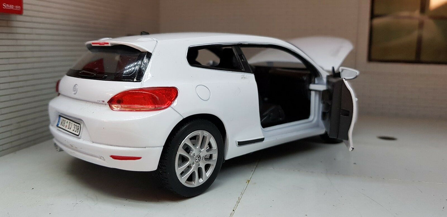 Scirocco 2.0 GT R DSG Coupe 24007 Welly 1:24