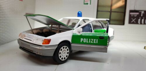 Ford Granada Scorpio Ghia Polizei Polezei Schabak 1:24/25