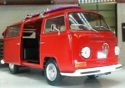 Volkswagen VW T2 Bay with Surf Board 22472 Welly 1:24