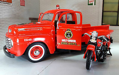 Ford F1 1948 Feuerwehrauto &amp; 1936 Harley Davidson 32171G Maisto 1:24