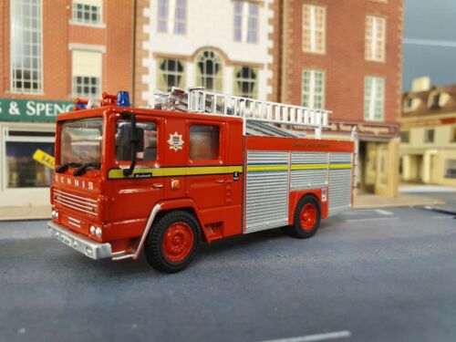 Dennis Fire Engine 1982 RS London FB 1:76 Oxford Diecast New In Box OO Gauge