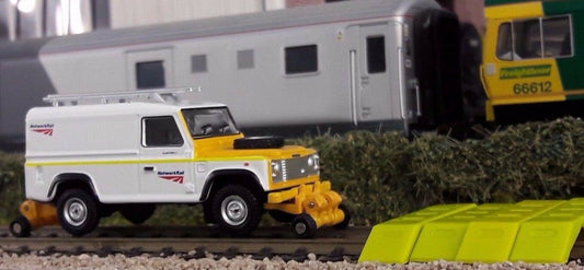 Land Rover Defender 110 BR Network Rail Road Railer Repair 1:76
