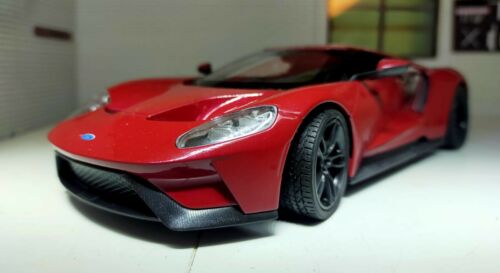 Ford 2017 GT Le Mans GT40 24082 Welly 1:24