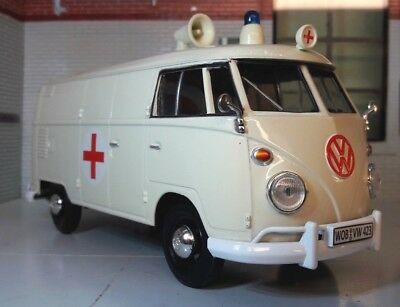 Volkswagen tipo 2 (T1) Furgoneta de reparto con llamas 1/24 modelo de Volkswagen tipo 2 (T1) Furgoneta de reparto con llamas 1/24 modelo de