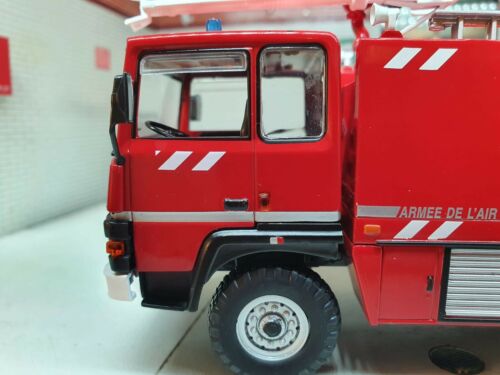 Feuerwehrauto Flughafen Renault Thomas Sides VMA 72 Armee De L'air 6x6 Atlas 1:43