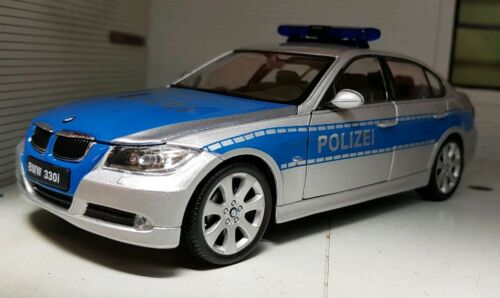 Modèle de voiture détaillé à l'échelle Welly Polizei G LGB, BMW Police 3 série 330i 22465, 1:24