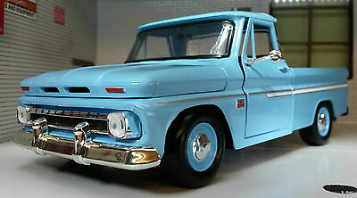 Chevrolet 1966 C-10 Fleetside Pickup Truck 73200 Motormax 1:24
